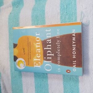 Eleanor Oliphant is Completely Fine Book